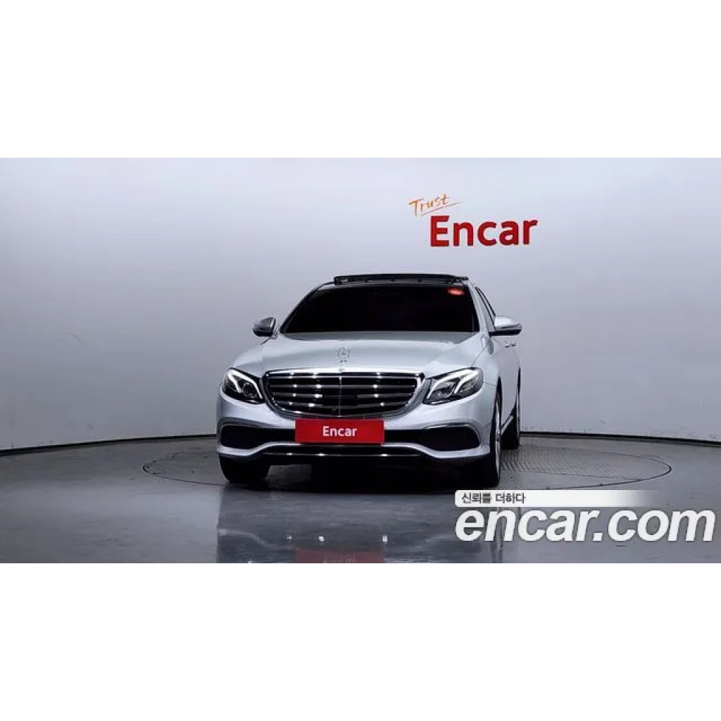 Mercedes Benz E-Class 2020 г.