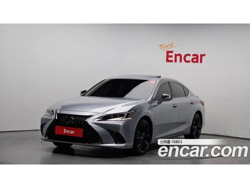 Lexus Is 2023 г.