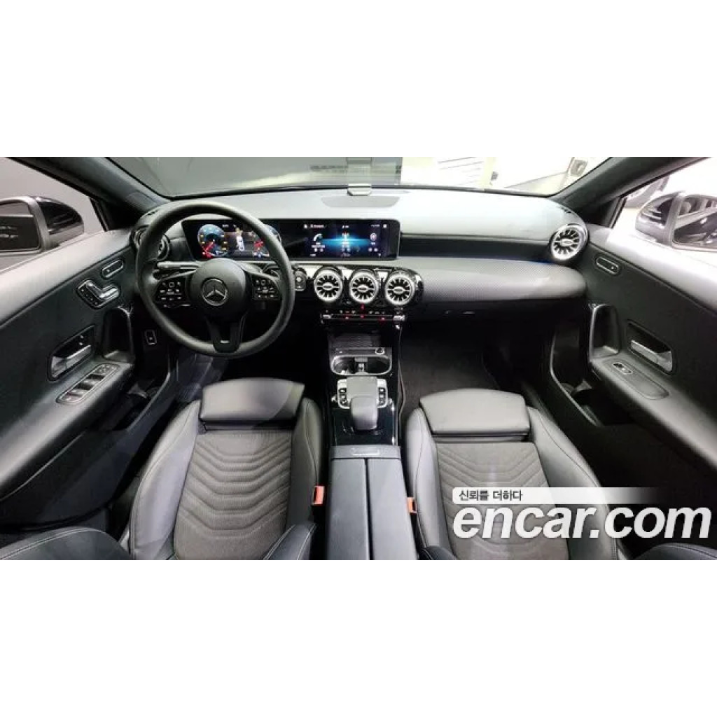 Mercedes Benz A-Class 2020 г.