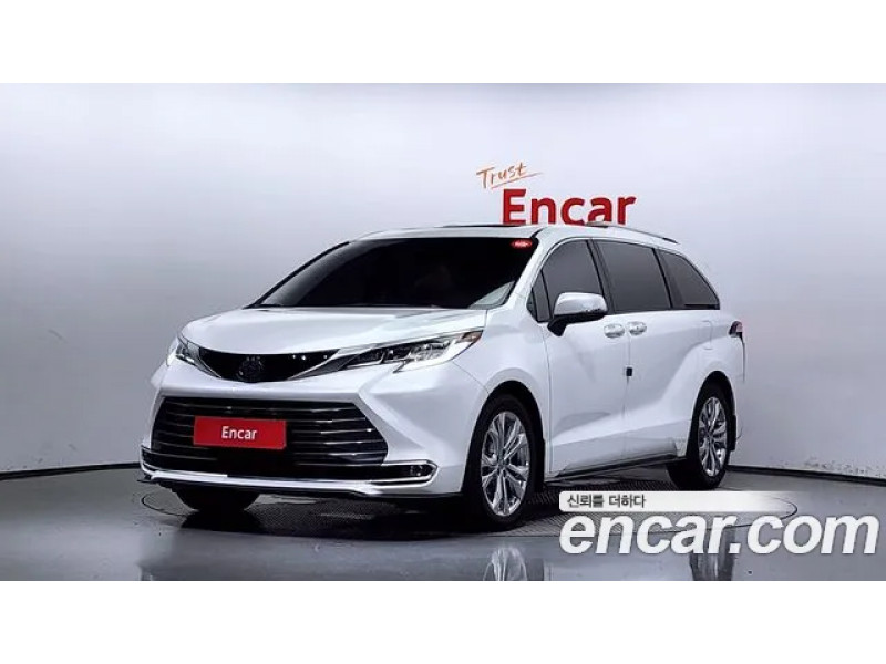 Toyota Sienna 2022 г.