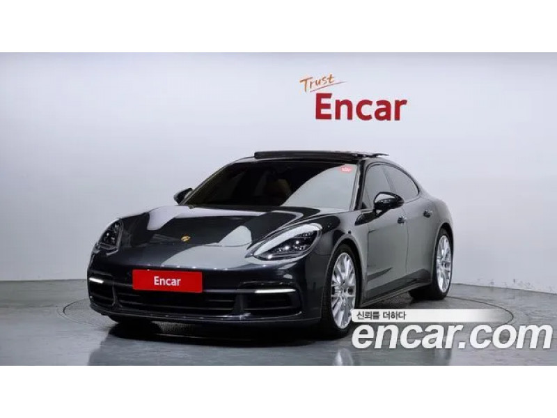 Porsche Panamera 2020 г.