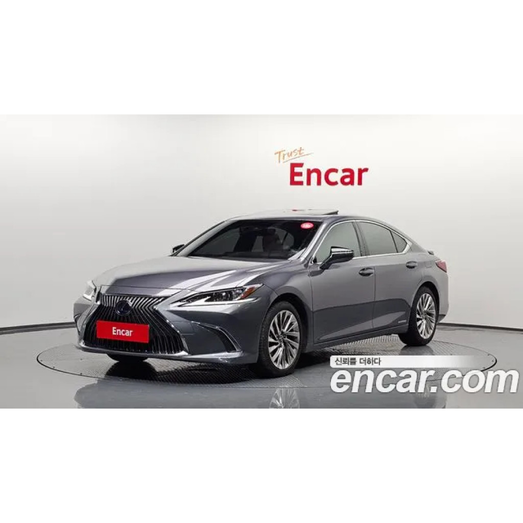 Lexus Is 2020 г.
