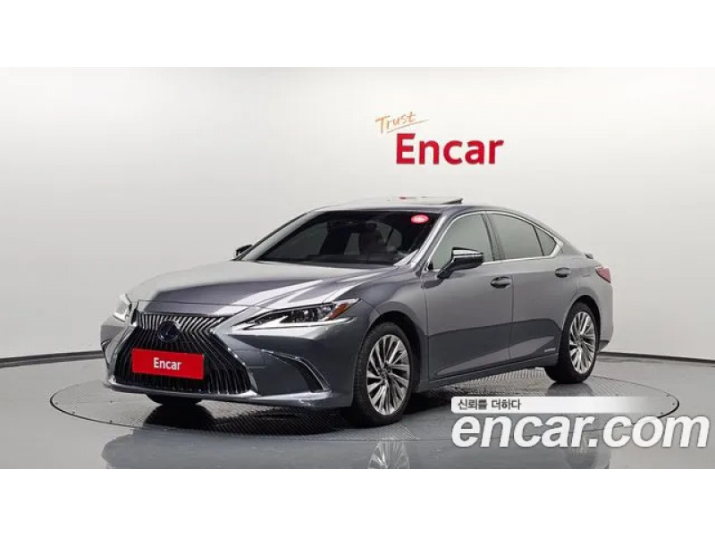 Lexus Is 2020 г.