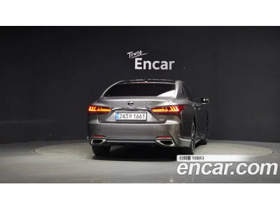 Lexus LS 2022 г.