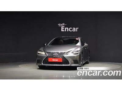 Lexus LS 2022 г.