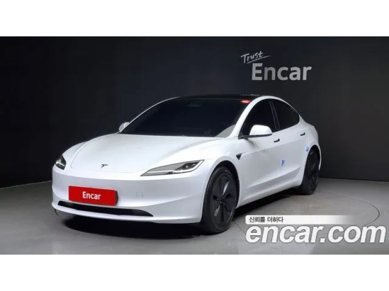 Tesla Model 3 2024 г.