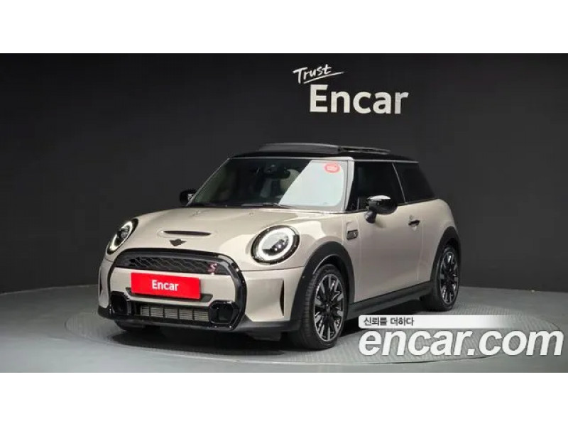 Mini Cooper 2023 г.