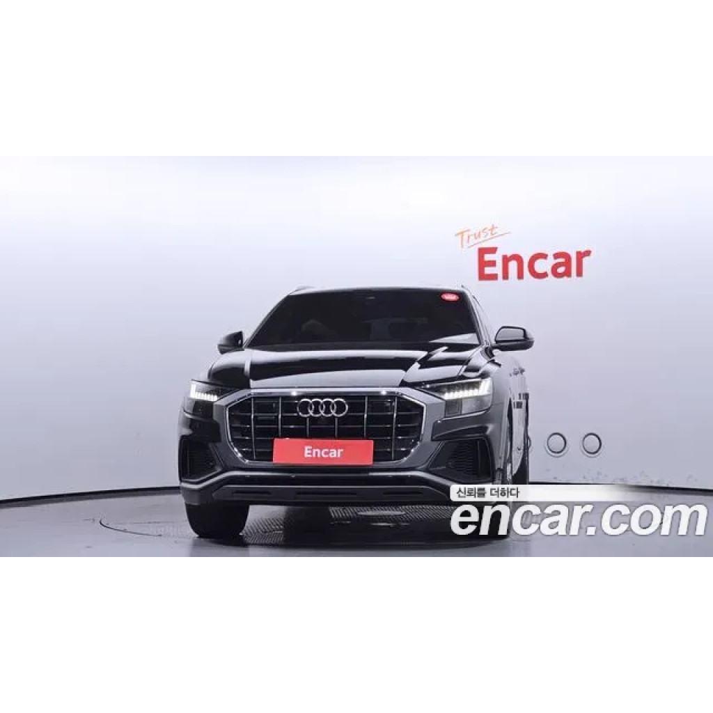 Audi Q8 2020 г.