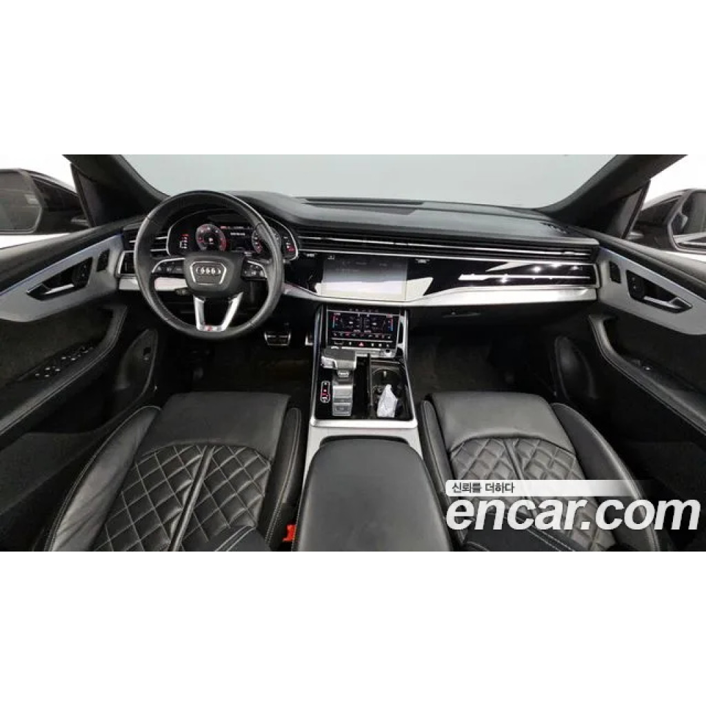 Audi Q8 2020 г.