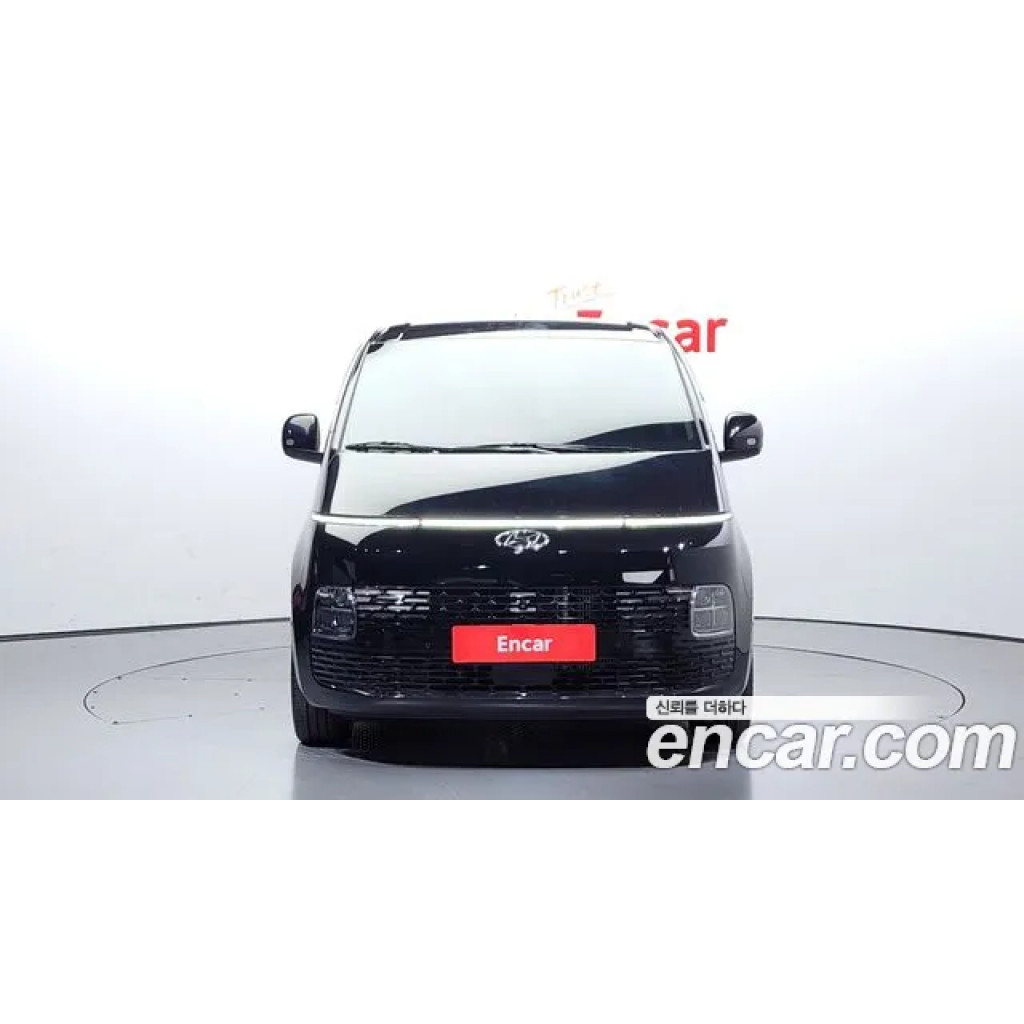 Hyundai Staria 2024 г.
