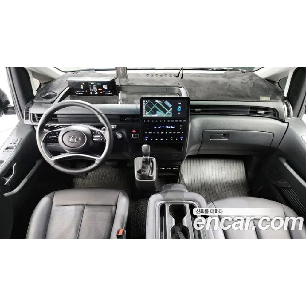 Hyundai Staria 2024 г.