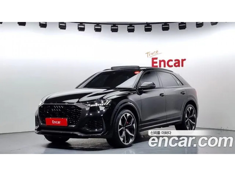 Audi RS Q8 2022 г.