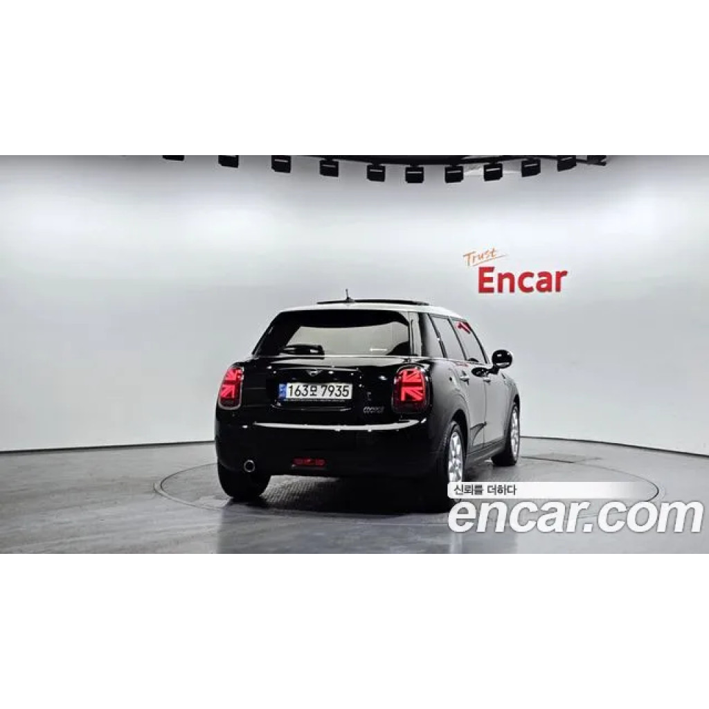 Mini Cooper 2021 г.