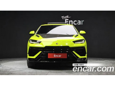 Lamborghini Urus 2023 г.