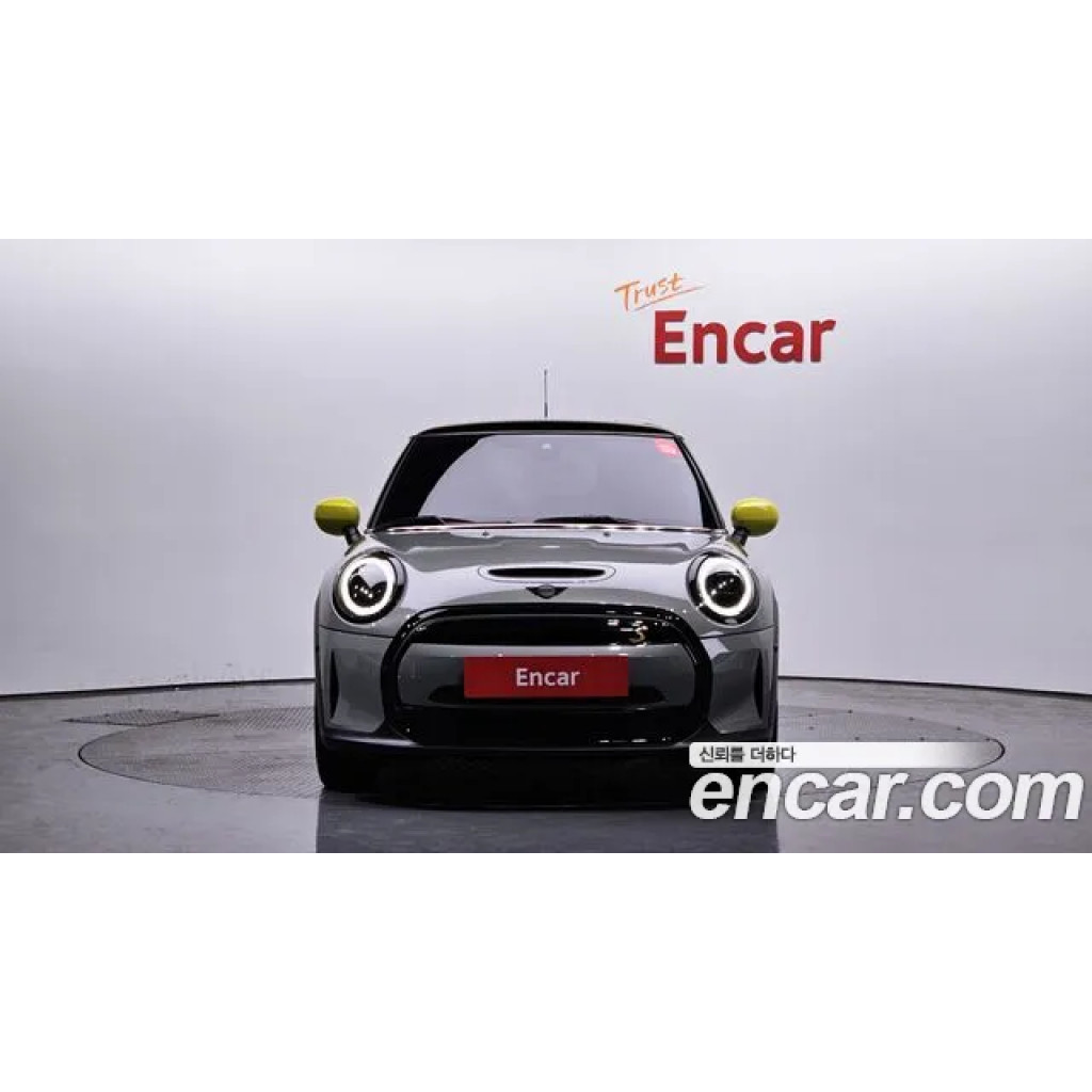 Mini Cooper 2023 г.