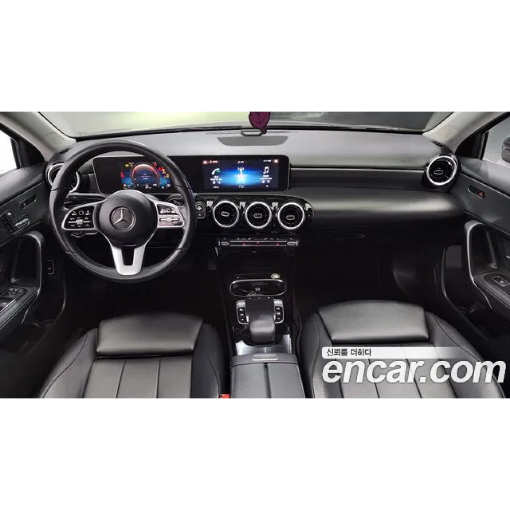 Mercedes Benz A-Class 2020 г.