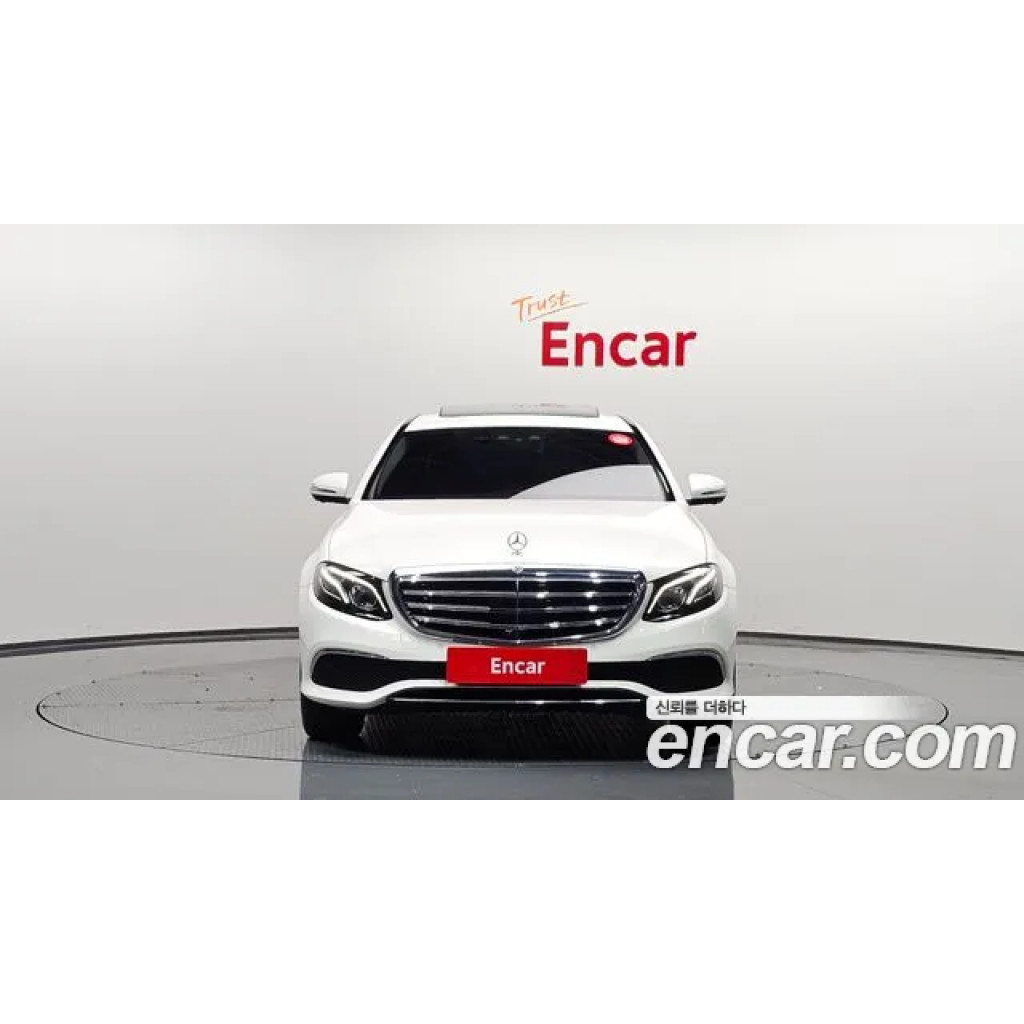 Mercedes Benz E-Class 2020 г.