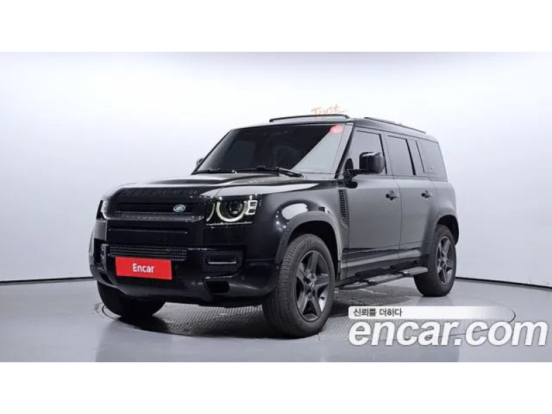 Land Rover Defender 2023 г.