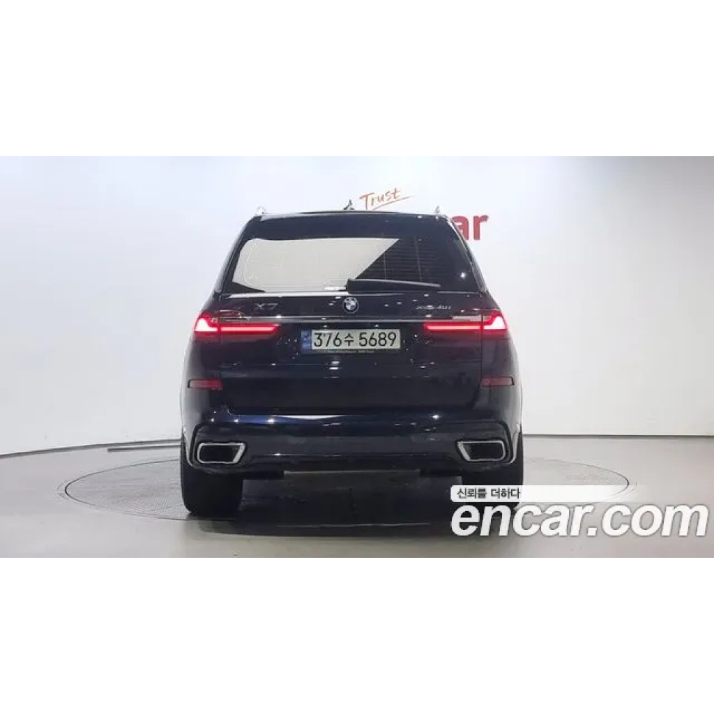 BMW X7 2021 г.