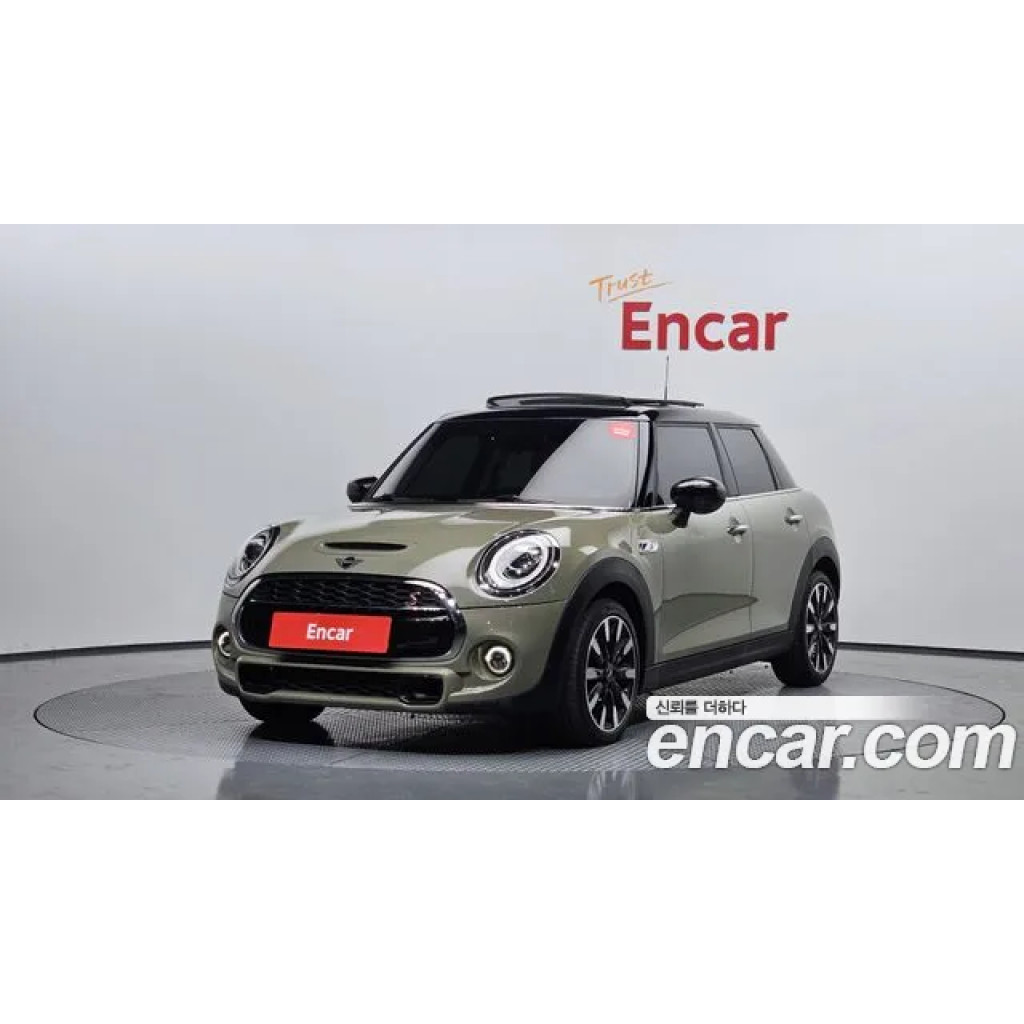 Mini Cooper 2020 г.