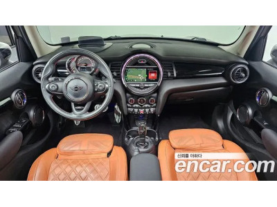 Mini Cooper 2020 г.