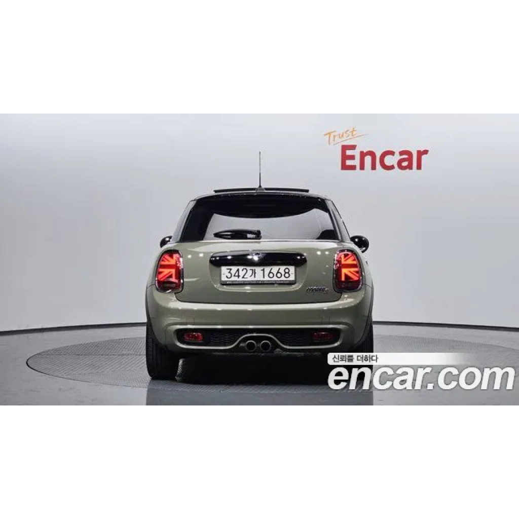 Mini Cooper 2020 г.
