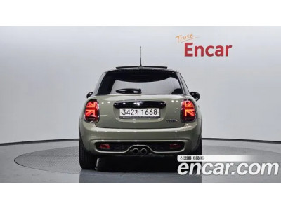 Mini Cooper 2020 г.