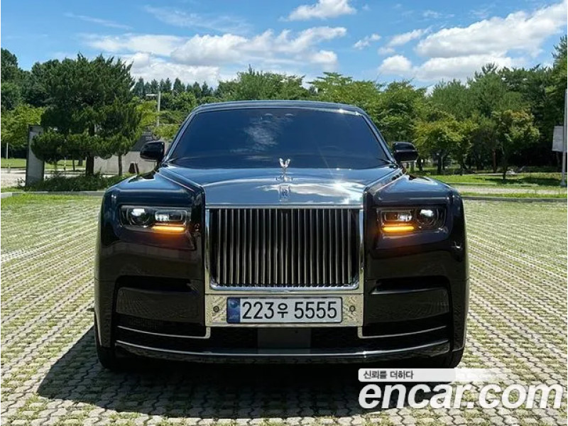 Rolls Royce Phantom 2023 г.
