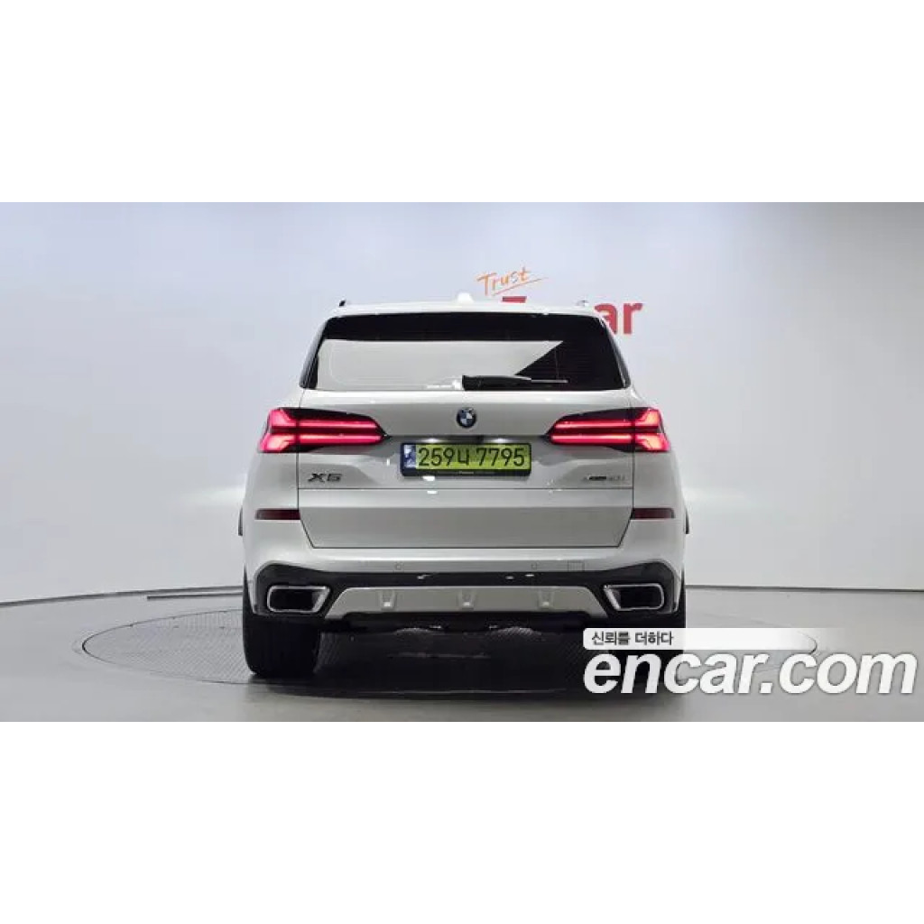 BMW X5 2024 г.