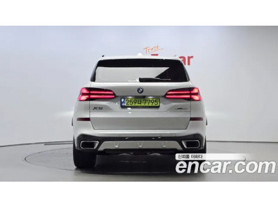 BMW X5 2024 г.