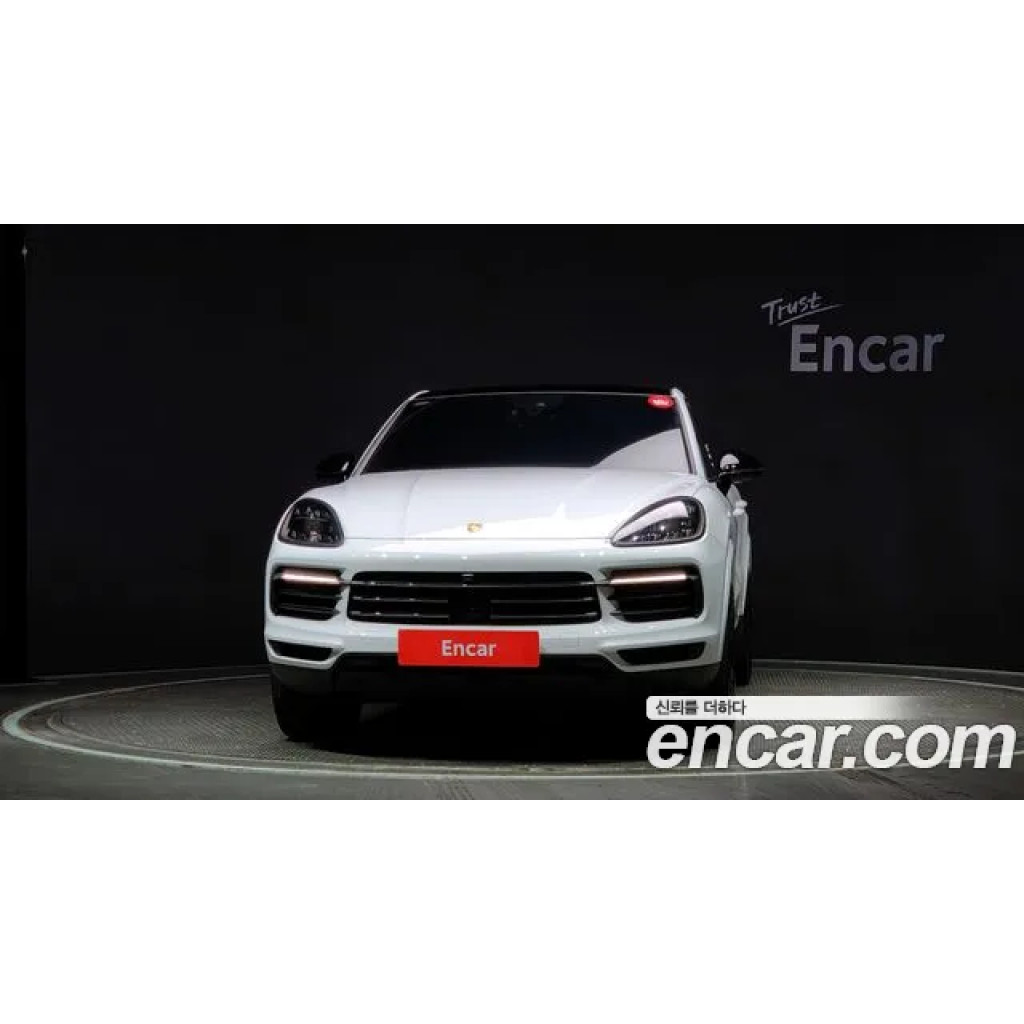 Porsche Cayenne 2020 г.