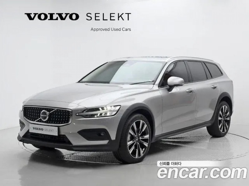 Volvo V60 2024 г.