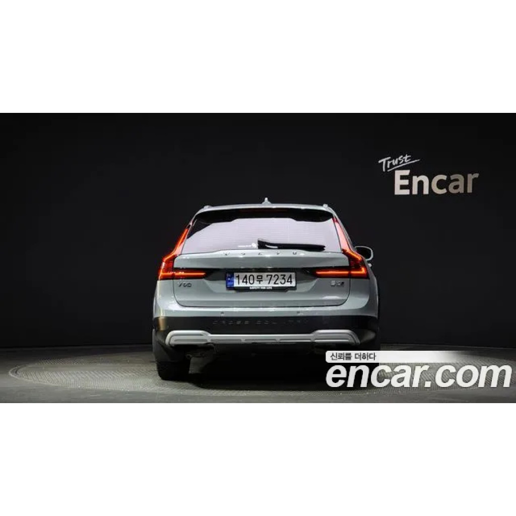 Volvo V90 2024 г.