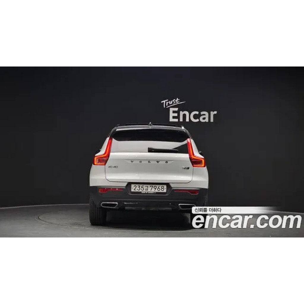 Volvo XC40 2020 г.