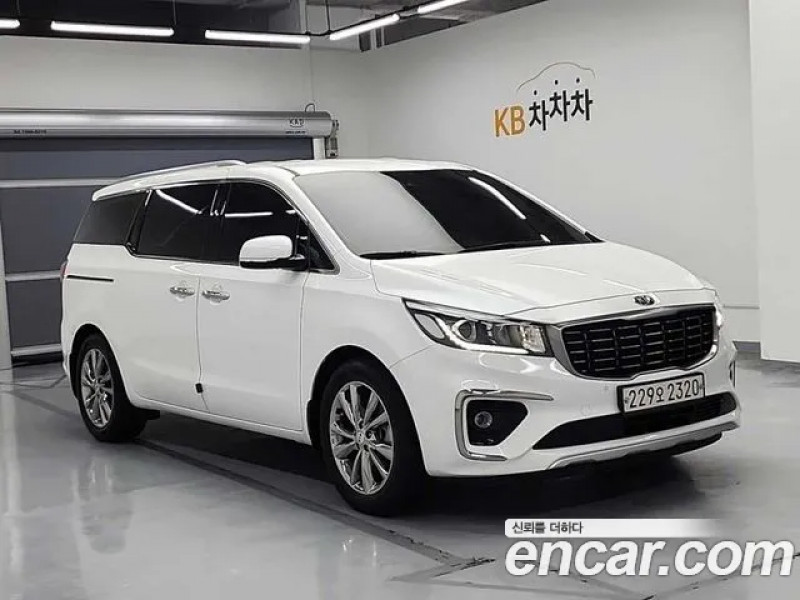 KIA Carnival 2020 г.