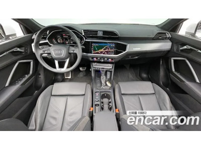 Audi Q3 2022 г.