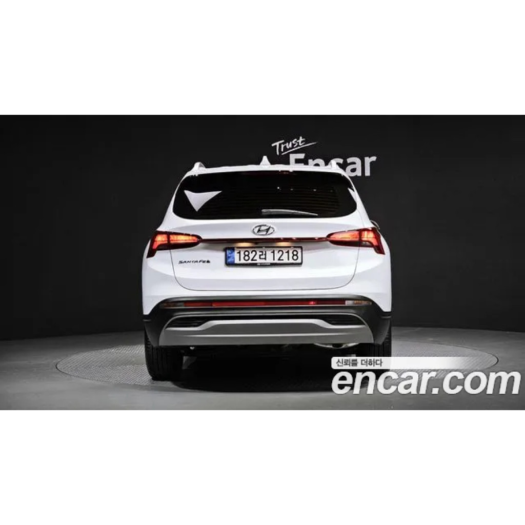 Hyundai Santa Fe 2022 г.