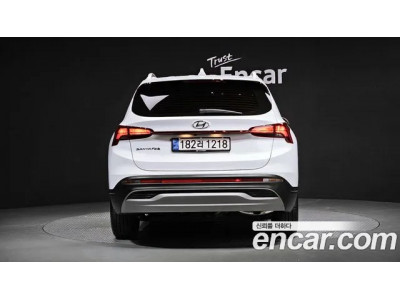 Hyundai Santa Fe 2022 г.