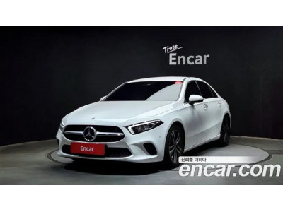 Mercedes Benz A-Class 2023 г.