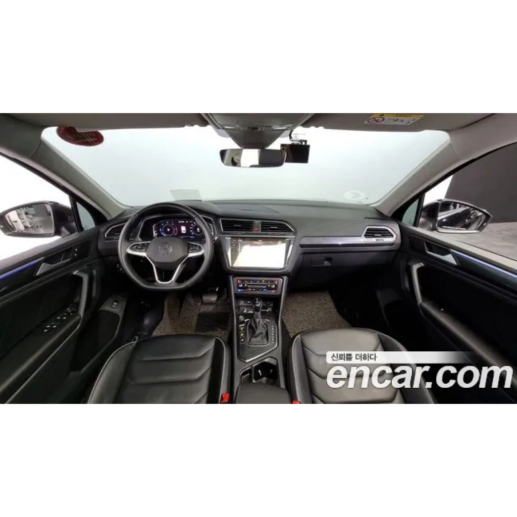 Volkswagen Tiguan 2021 г.