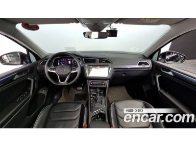 Volkswagen Tiguan 2021 г.