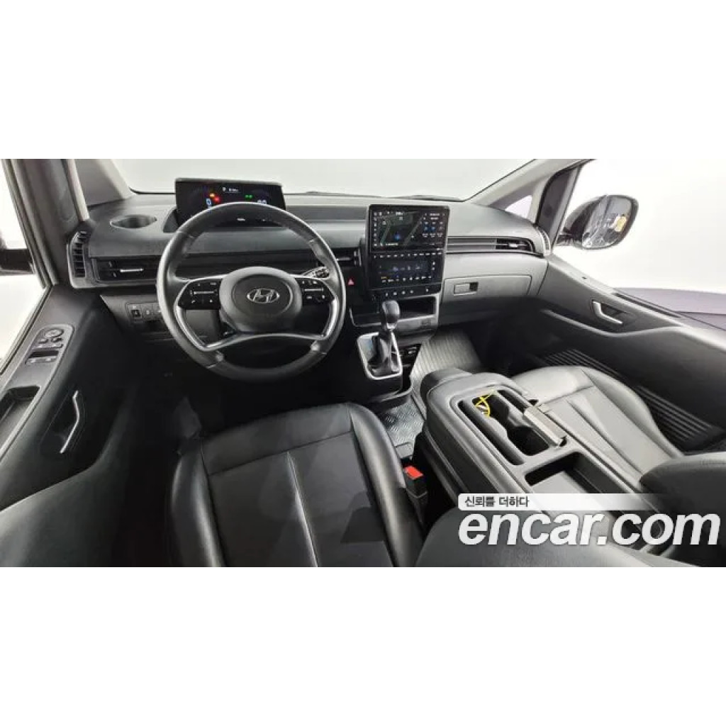 Hyundai Staria 2022 г.