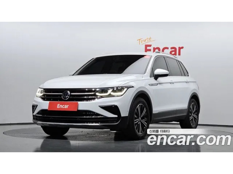 Volkswagen Tiguan 2022 г.