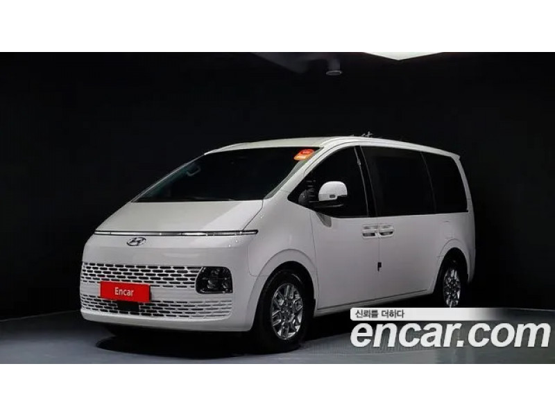 Hyundai Staria 2023 г.