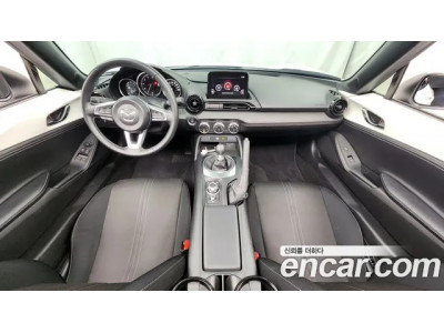 Mazda Mx-5 Miata 2021 г.