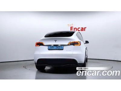 Tesla Model Y 2022 г.