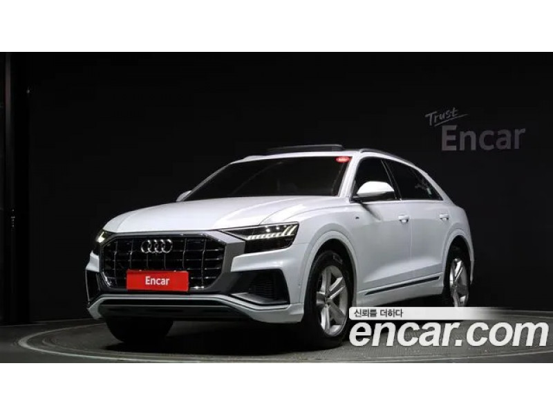 Audi Q8 2021 г.