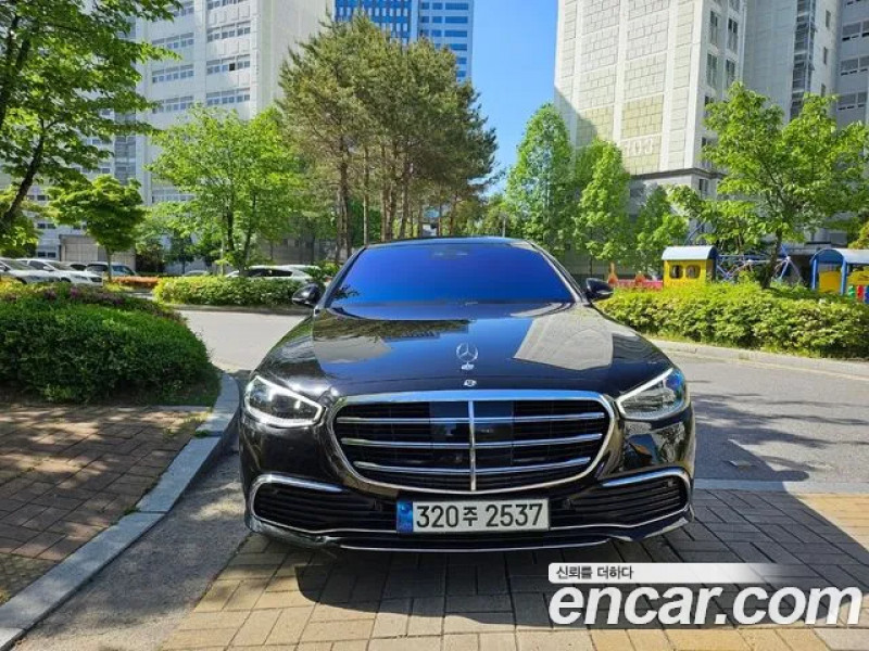 Mercedes Benz S-Class 2021 г.