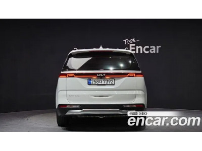 KIA Carnival 2023 г.