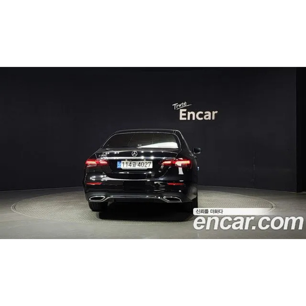 Mercedes Benz E-Class 2023 г.